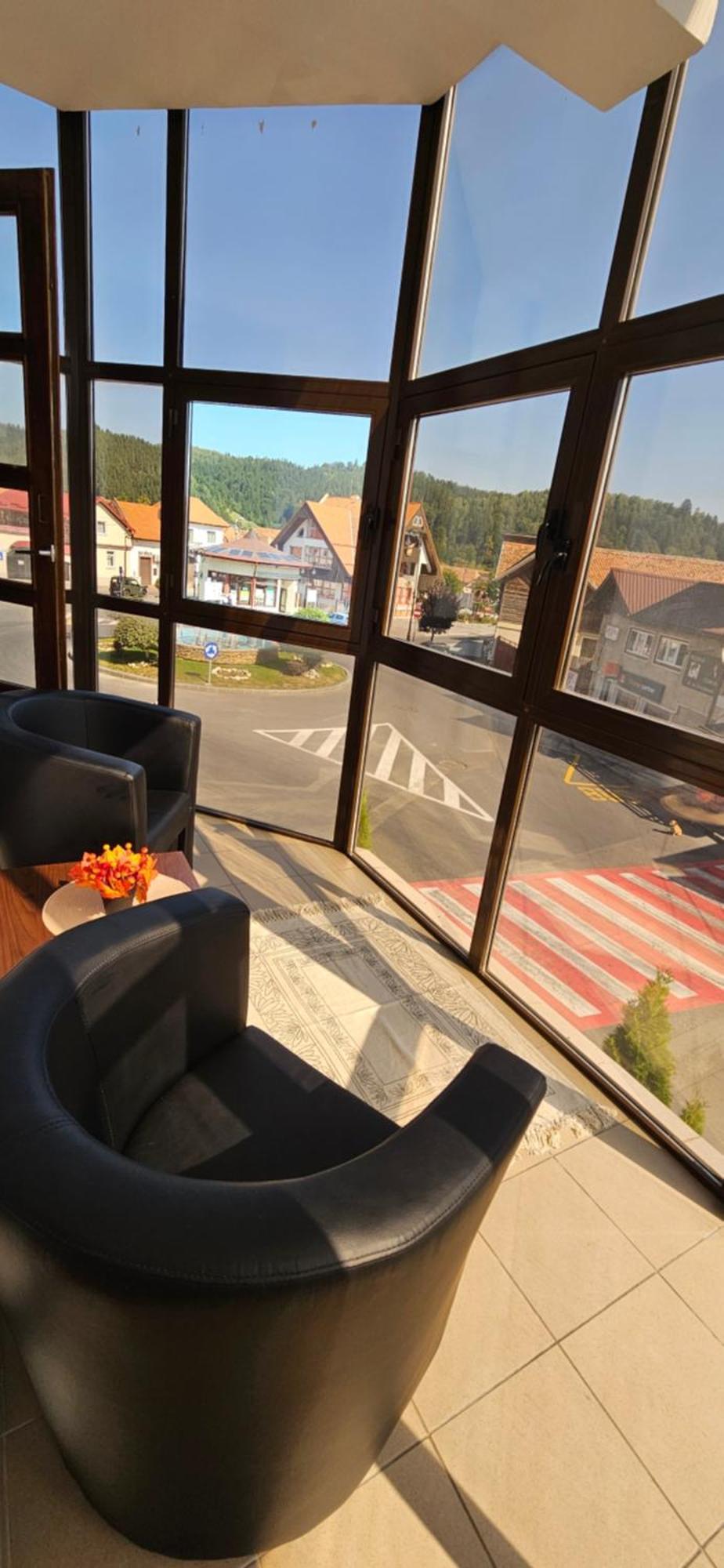 Apartment Zarnesti City Centre Vmp Free Parking الغرفة الصورة